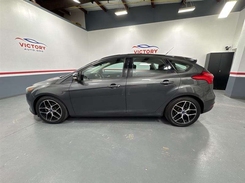 Ford Focus SEL Hatch 2017