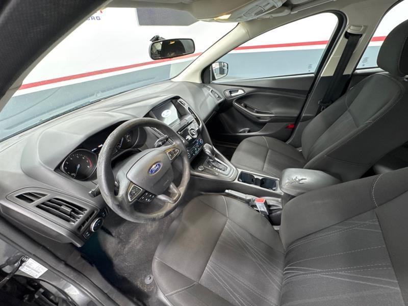 Ford Focus SEL Hatch 2017