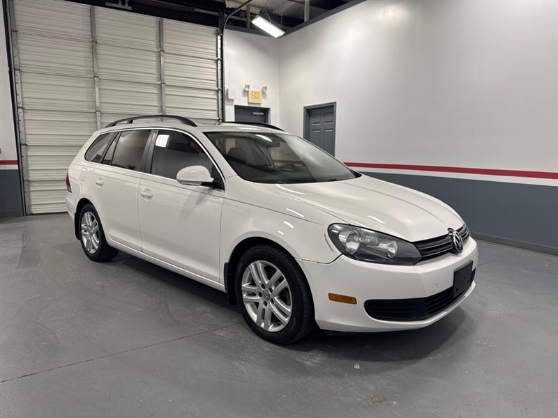 Volkswagen Jetta SportWagen 2.0L TDI 2011
