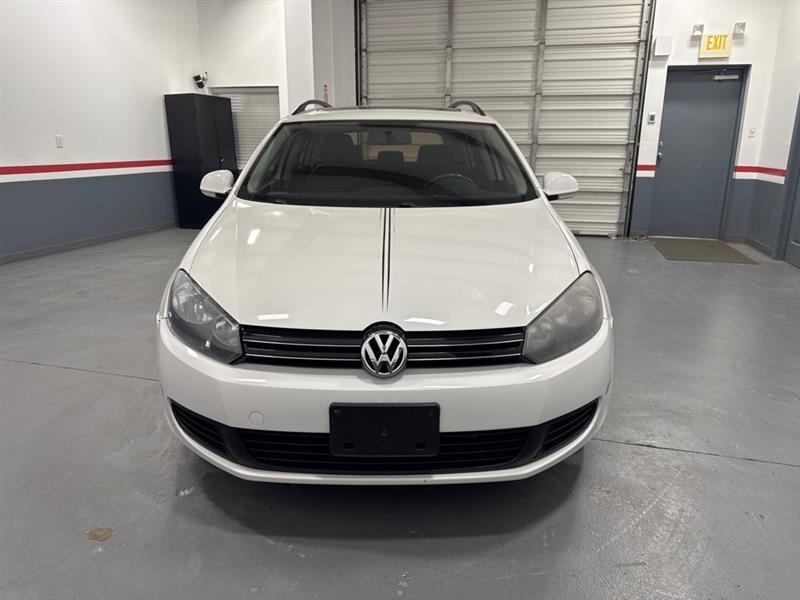 Volkswagen Jetta SportWagen 2.0L TDI 2011