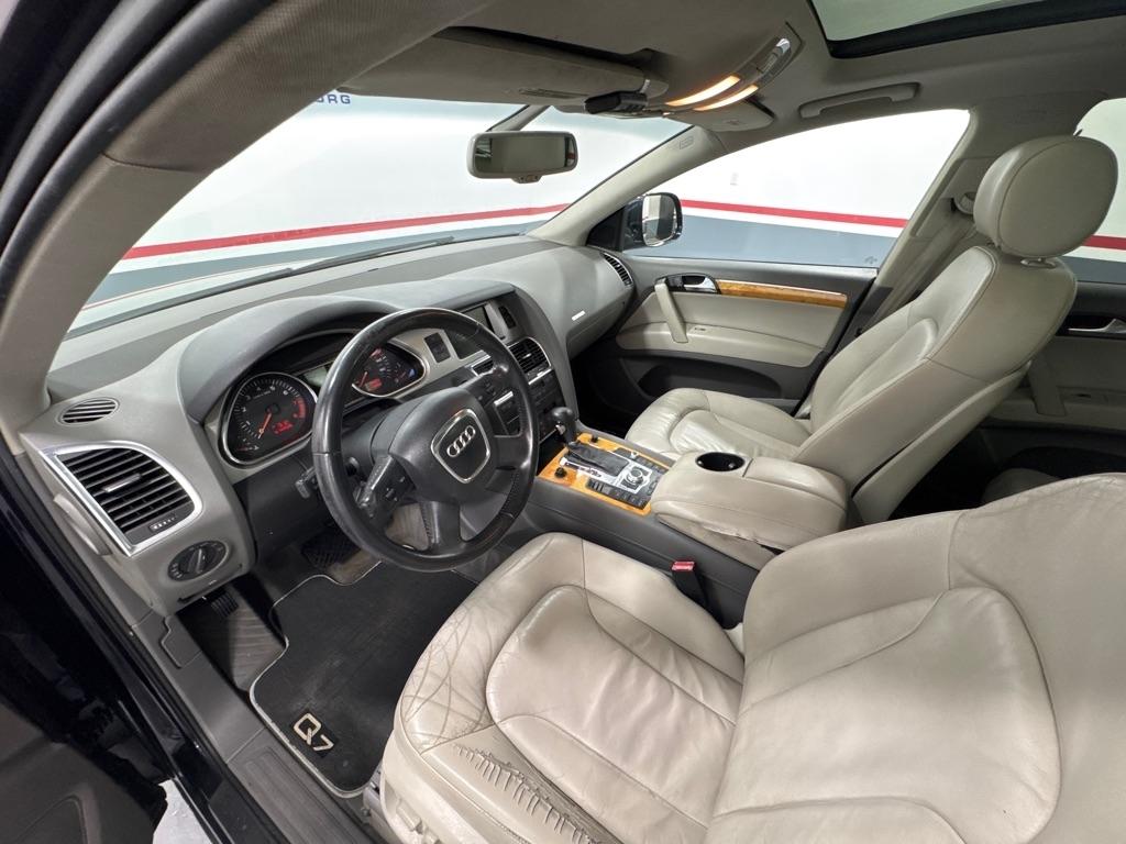 Audi Q7 quattro 4dr 3.6L Premium 2008