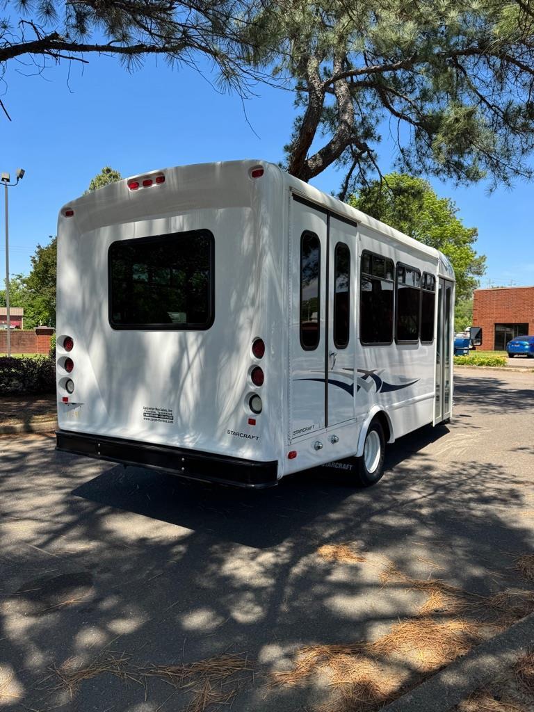 Ford Econoline E350 2012