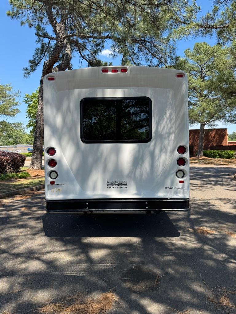 Ford Econoline E350 2012