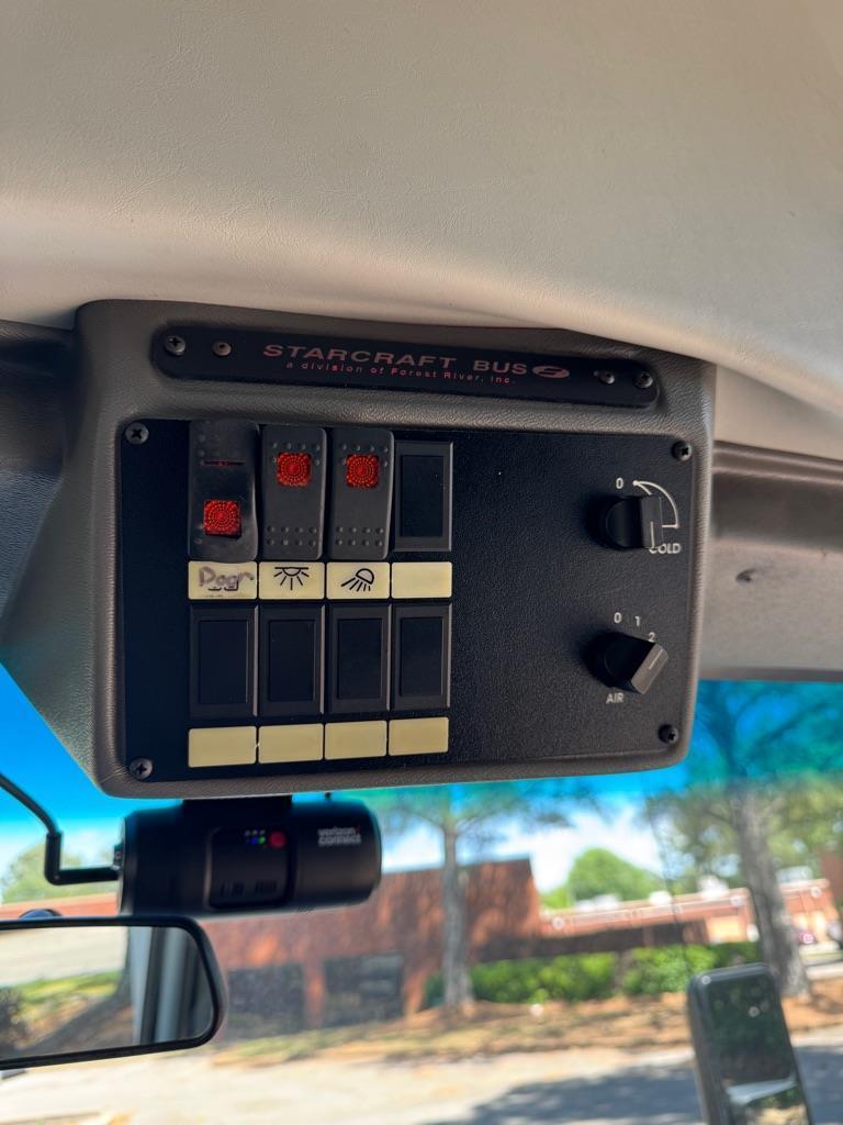 Ford Econoline E350 2012