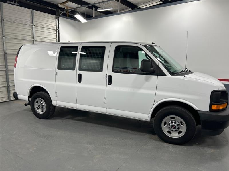 GMC Savana G2500 Cargo 2017
