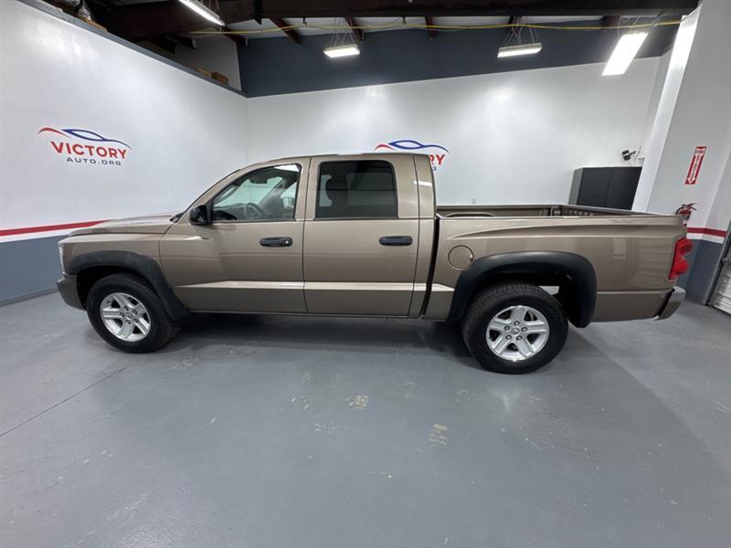 Dodge Dakota SXT Crew Cab 2WD 2009