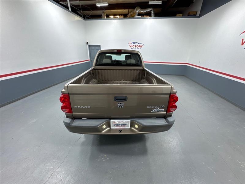 Dodge Dakota SXT Crew Cab 2WD 2009