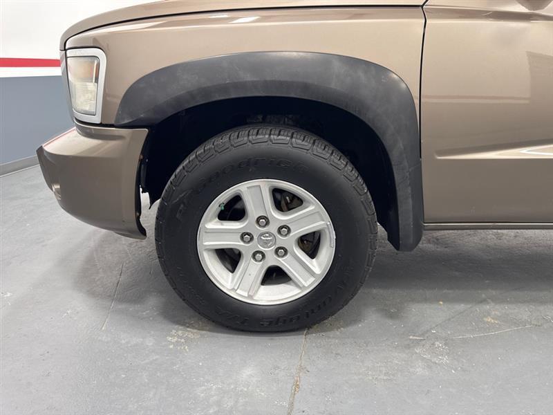 Dodge Dakota SXT Crew Cab 2WD 2009