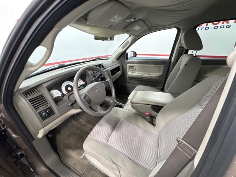 Dodge Dakota SXT Crew Cab 2WD 2009