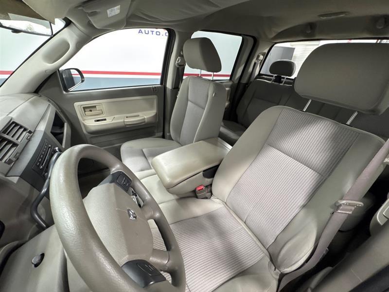 Dodge Dakota SXT Crew Cab 2WD 2009