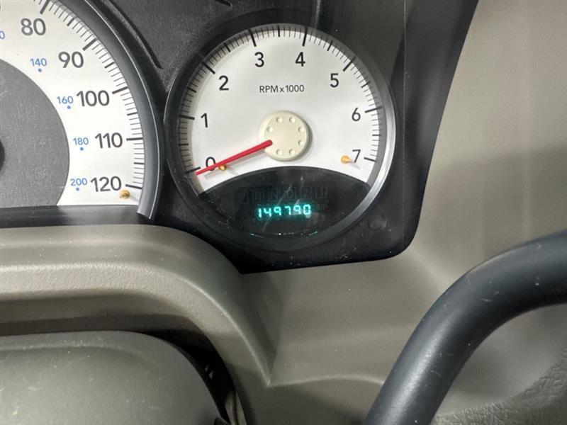 Dodge Dakota SXT Crew Cab 2WD 2009