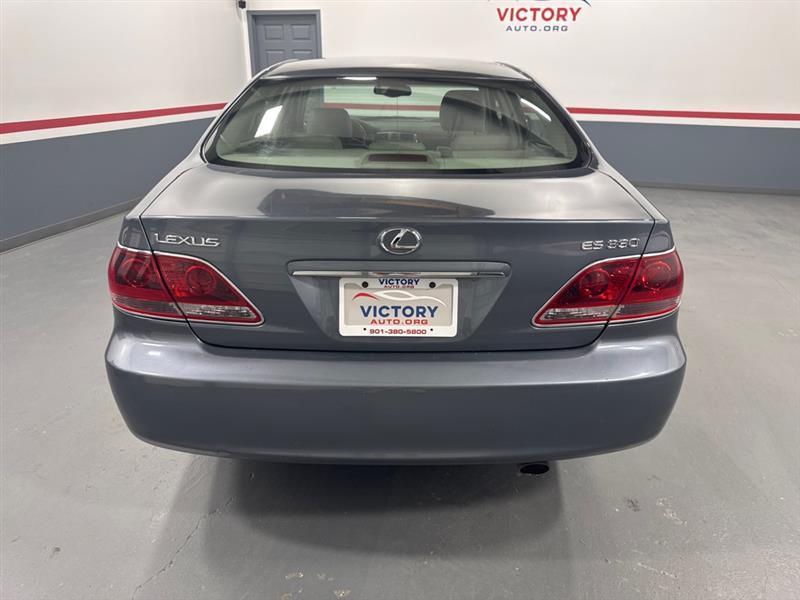 Lexus ES 330 Sedan 2005
