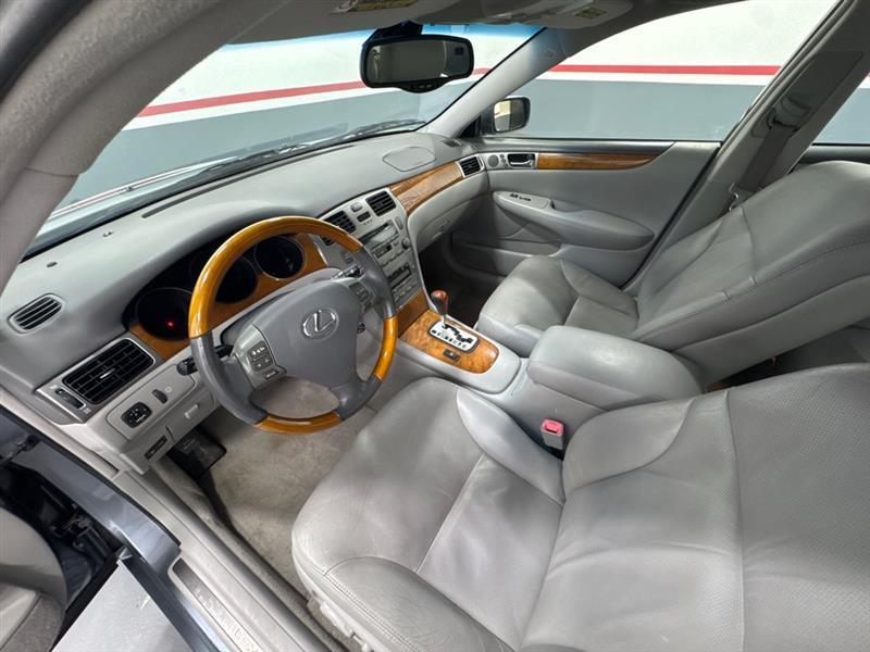 Lexus ES 330 Sedan 2005