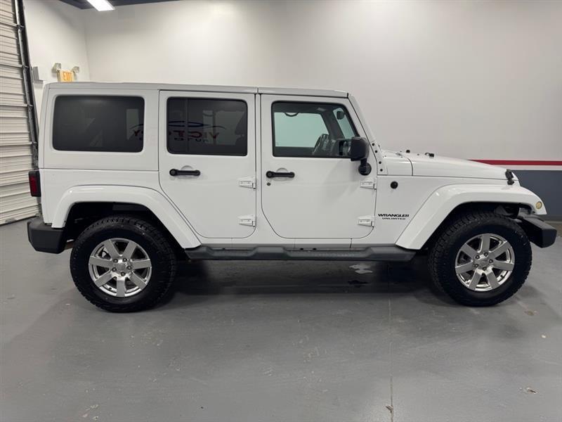 Jeep Wrangler Unlimited Sahara 4WD 2014