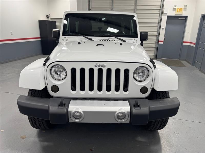 Jeep Wrangler Unlimited Sahara 4WD 2014