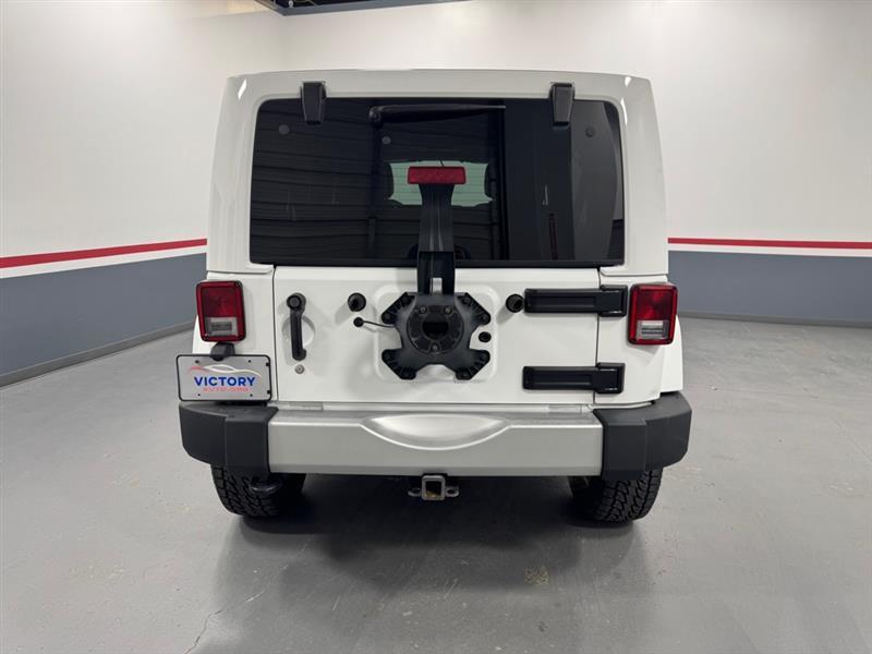 Jeep Wrangler Unlimited Sahara 4WD 2014