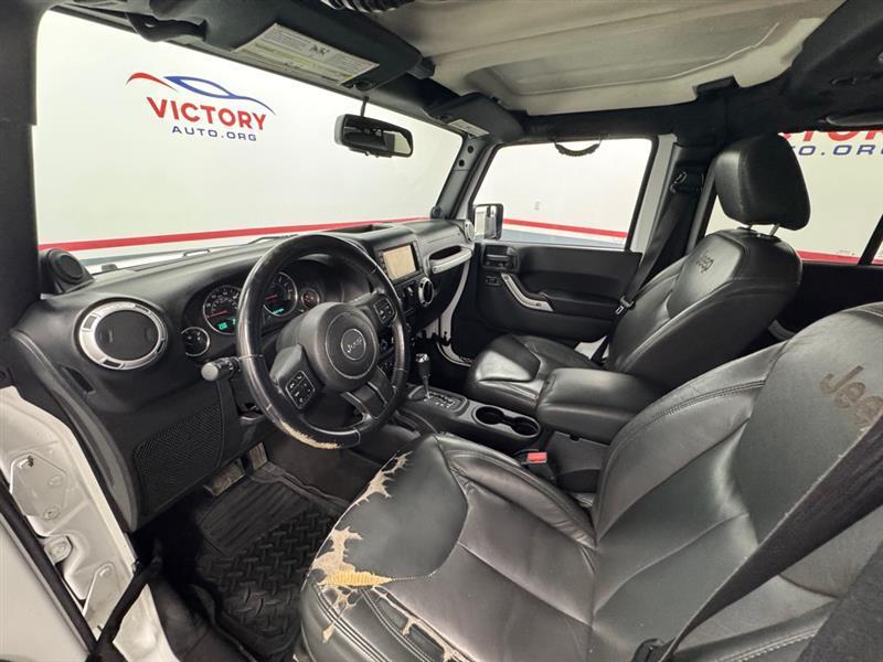Jeep Wrangler Unlimited Sahara 4WD 2014