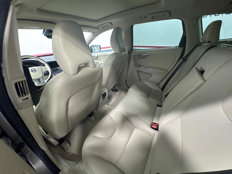 Volvo XC60 T5 Drive-E Premier FWD 2016