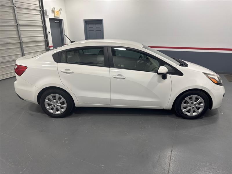 Kia Rio LX 2014