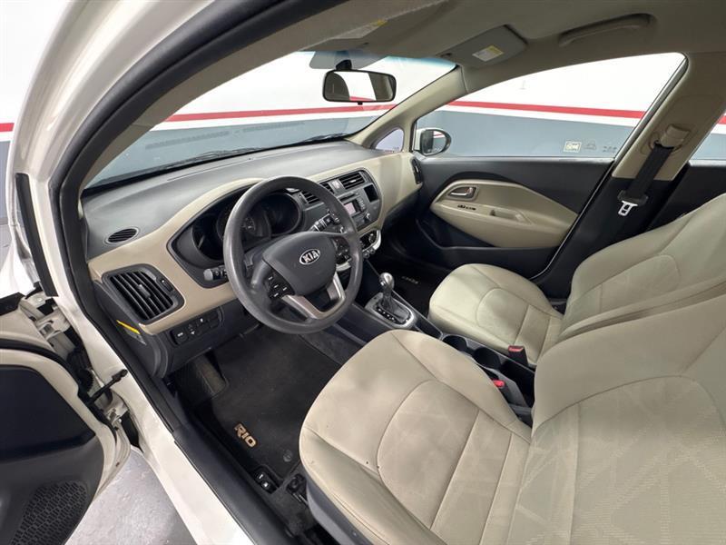 Kia Rio LX 2014