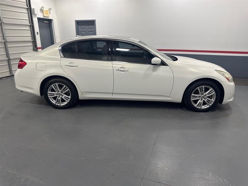 Infiniti G Sedan 4dr x AWD 2012