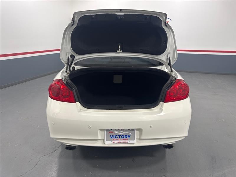 Infiniti G Sedan 4dr x AWD 2012