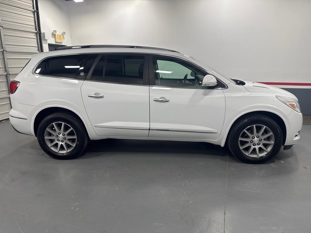 Buick Enclave FWD 4dr Convenience 2017