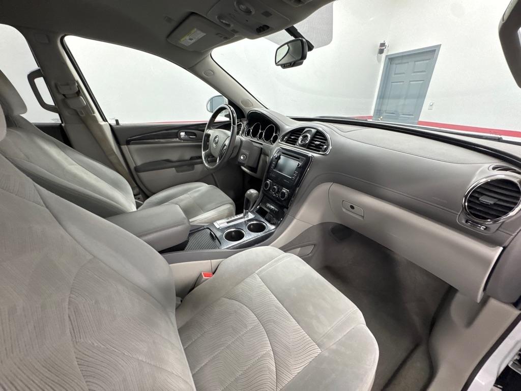 Buick Enclave FWD 4dr Convenience 2017