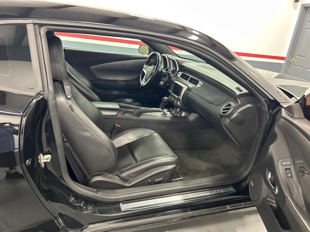 Chevrolet Camaro 2dr Cpe SS w/2SS 2013