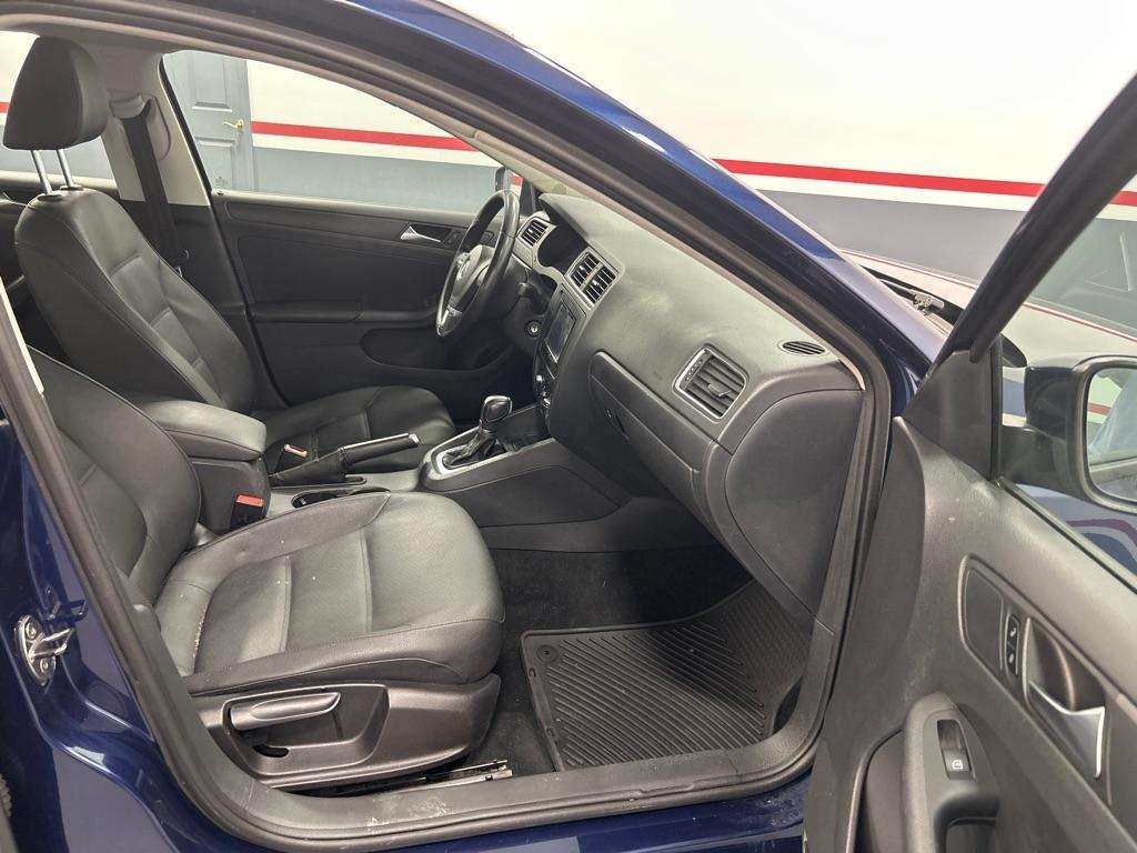 Volkswagen Jetta Sedan 4dr Auto SE 2011