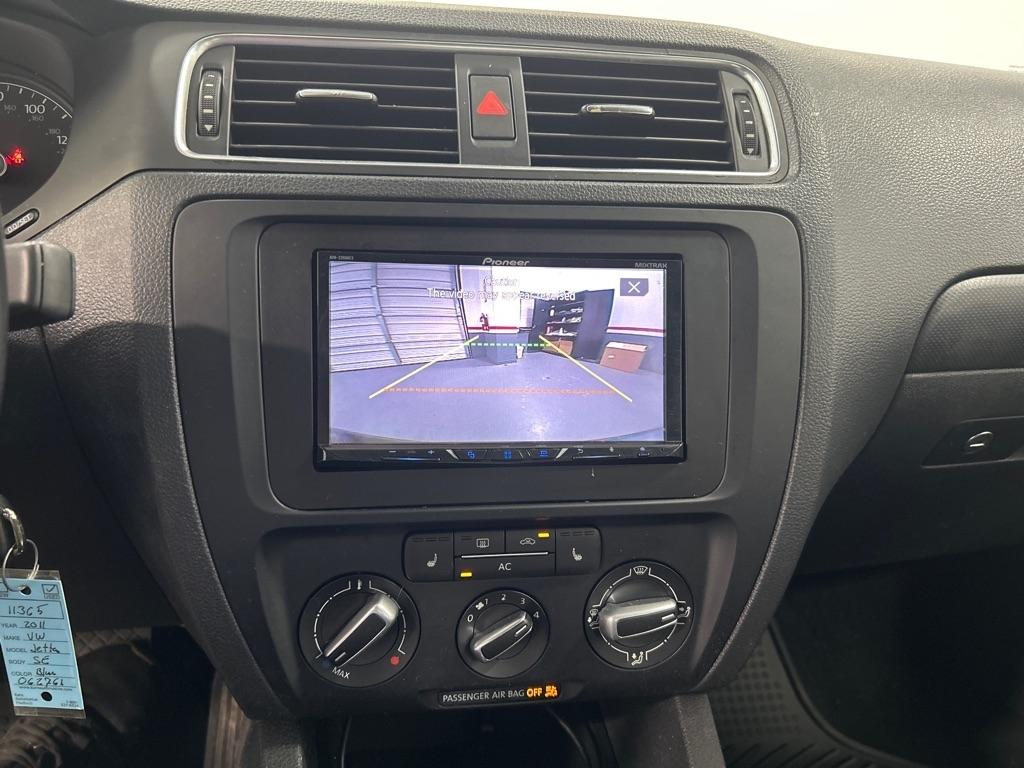 Volkswagen Jetta Sedan 4dr Auto SE 2011