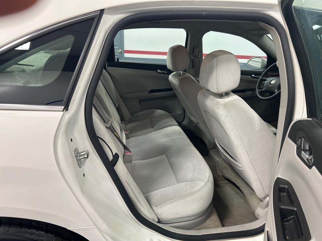 Chevrolet Impala 4dr Sdn 3.5L LT 2007