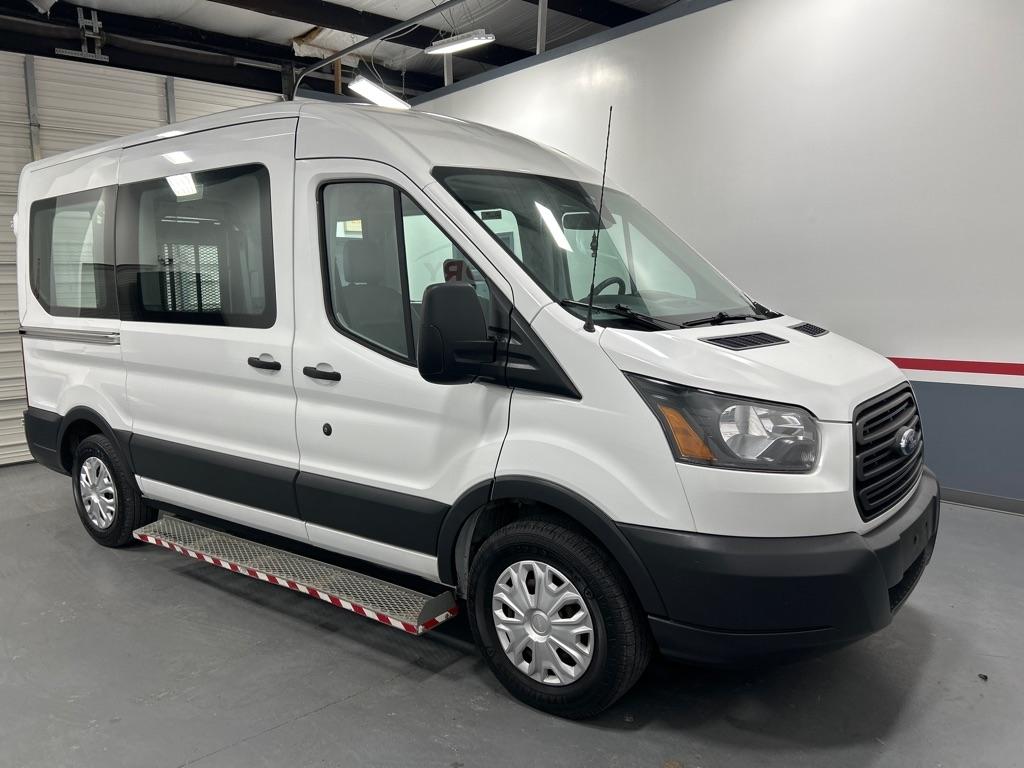 Ford Transit Passenger Wagon T-150 130" Med Roof XLT Sliding RH Dr 2018