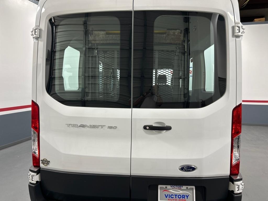 Ford Transit Passenger Wagon T-150 130" Med Roof XLT Sliding RH Dr 2018