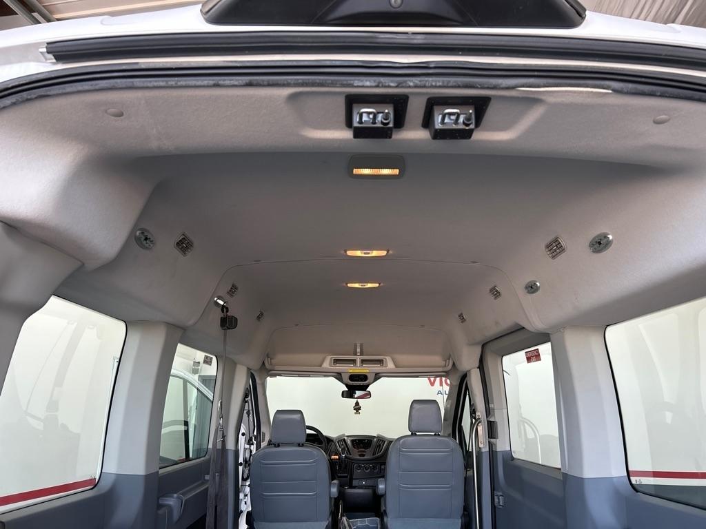 Ford Transit Passenger Wagon T-150 130" Med Roof XLT Sliding RH Dr 2018