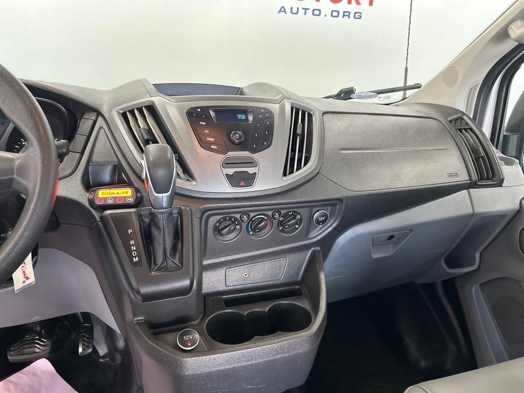 Ford Transit Passenger Wagon T-150 130" Med Roof XLT Sliding RH Dr 2018