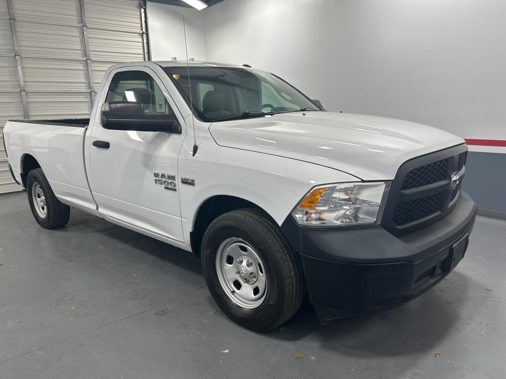RAM 1500 Classic Tradesman 4x2 Reg Cab 8' Box 2022