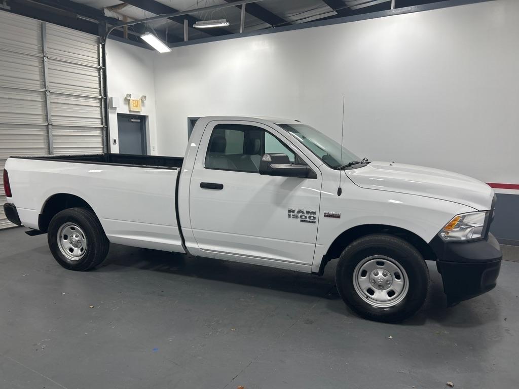 RAM 1500 Classic Tradesman 4x2 Reg Cab 8' Box 2022