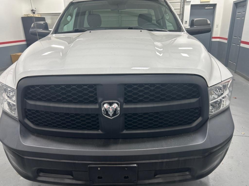 RAM 1500 Classic Tradesman 4x2 Reg Cab 8' Box 2022