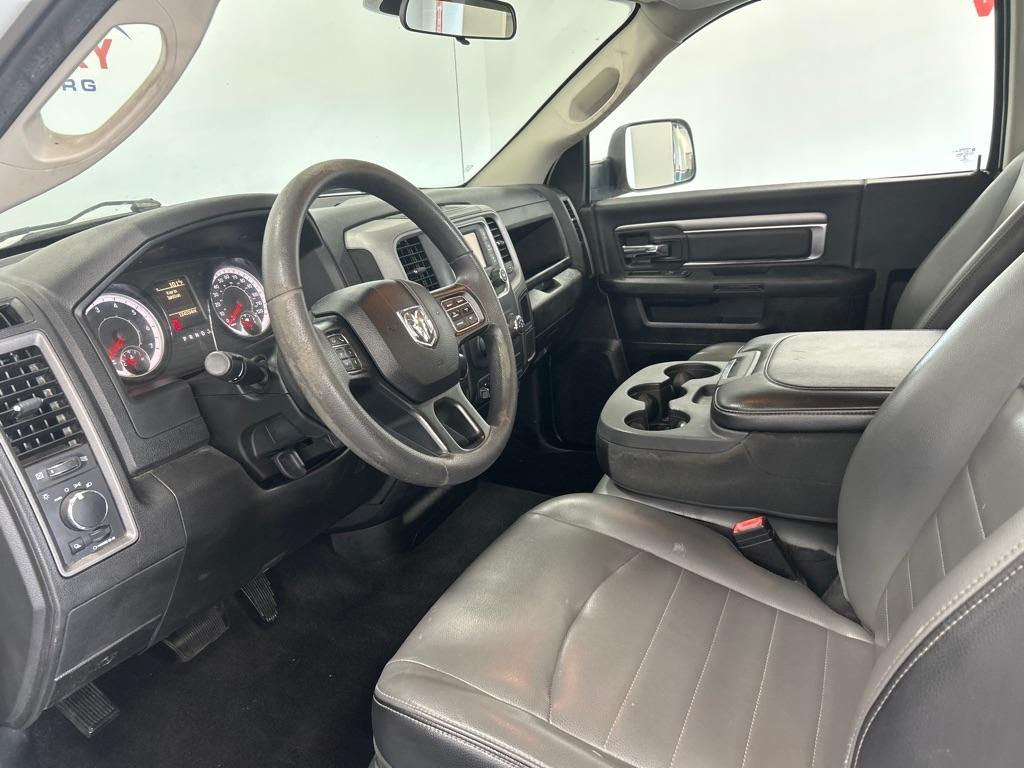 RAM 1500 Classic Tradesman 4x2 Reg Cab 8' Box 2022