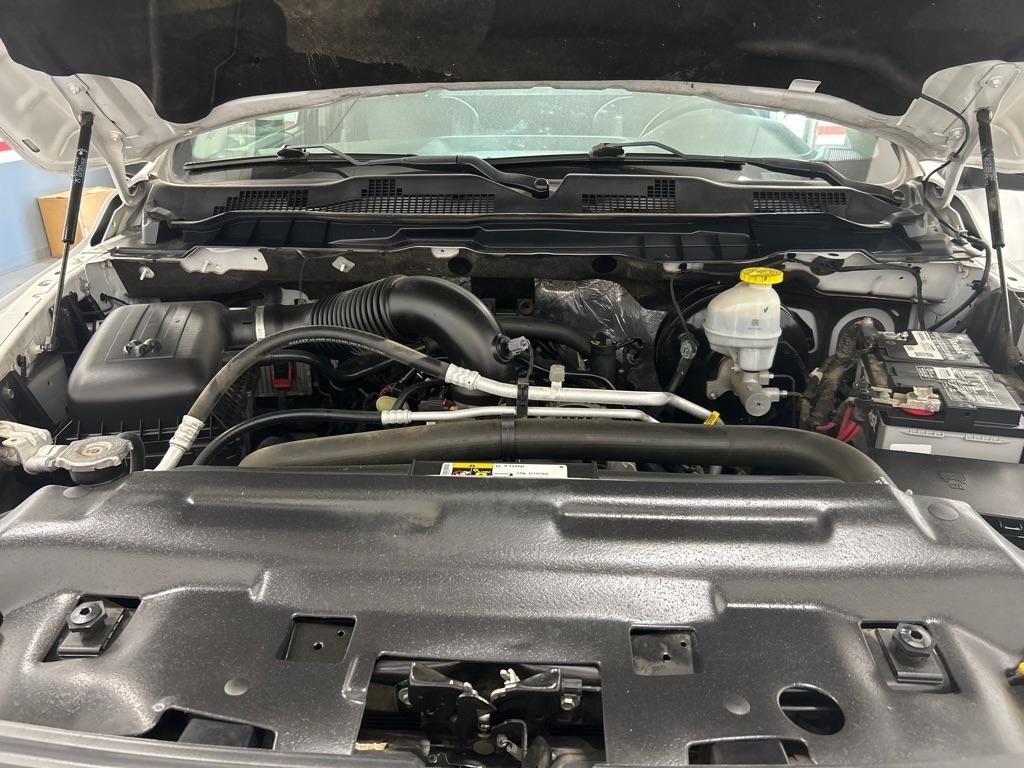 RAM 1500 Classic Tradesman 4x2 Reg Cab 8' Box 2022