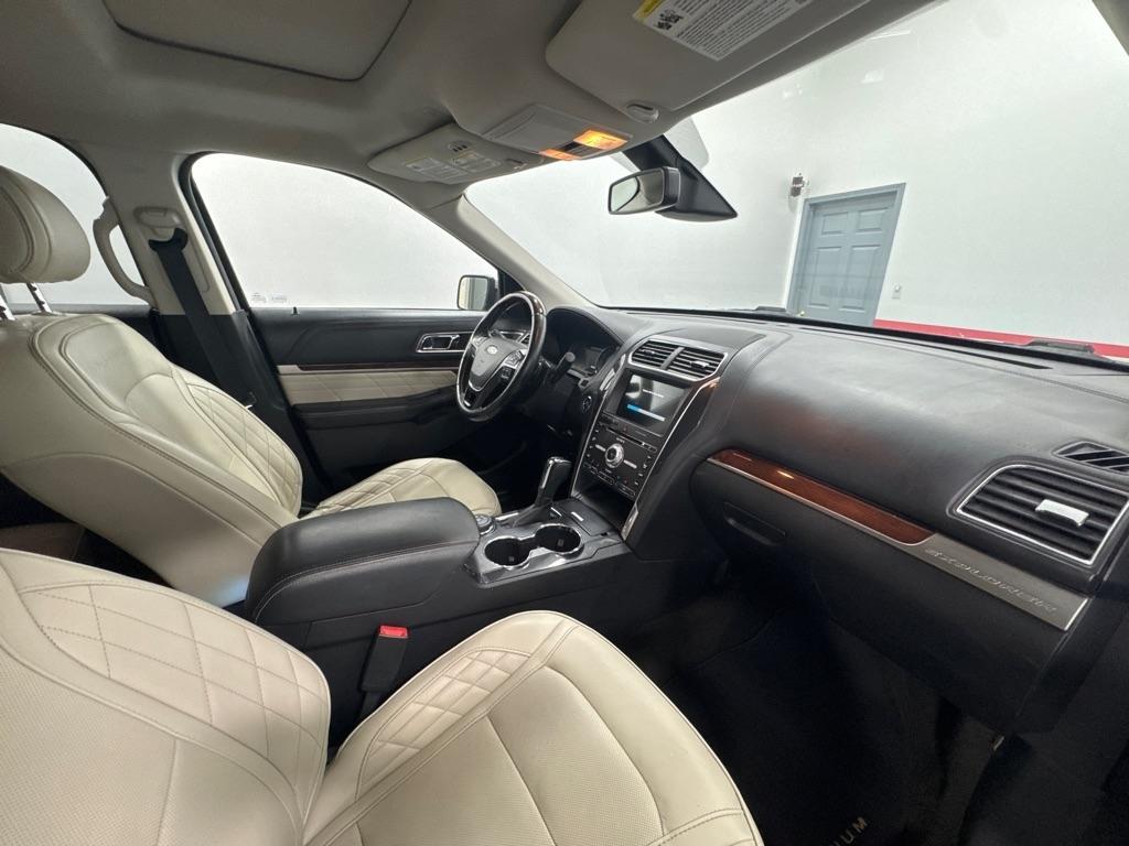 Ford Explorer Platinum 4WD 2017