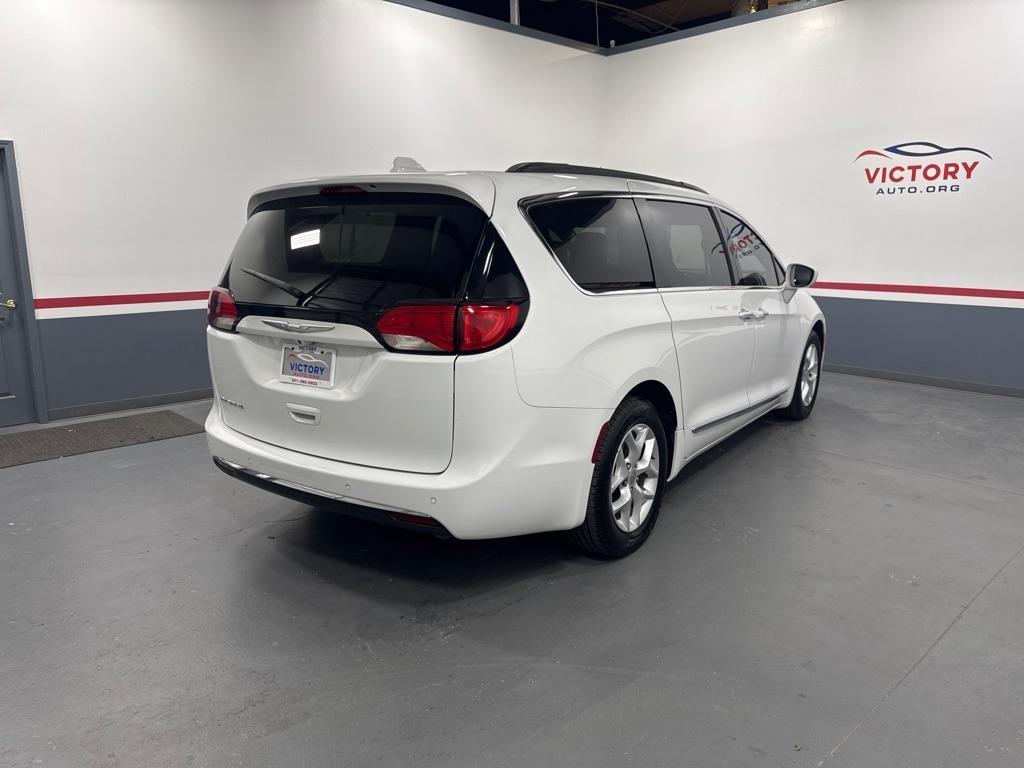 Chrysler Pacifica Touring-L FWD 2017