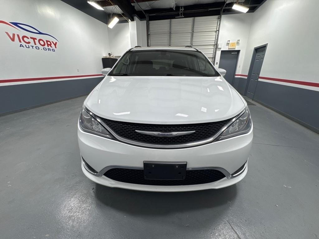 Chrysler Pacifica Touring-L FWD 2017