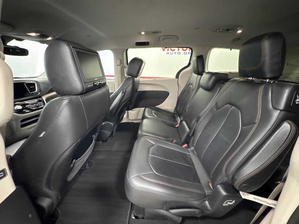 Chrysler Pacifica Touring-L FWD 2017