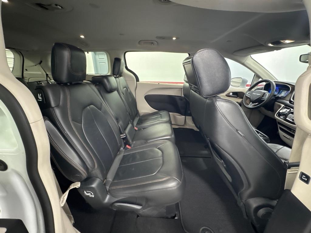 Chrysler Pacifica Touring-L FWD 2017