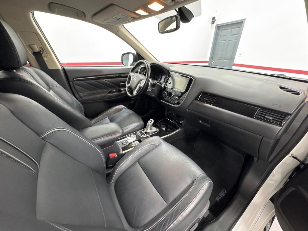Mitsubishi Outlander PHEV SEL S-AWC 2018