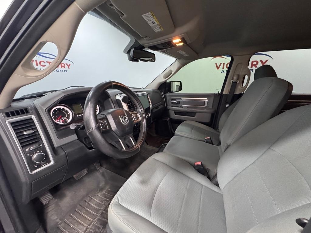 RAM 1500 SLT 4x4 Crew Cab 5'7" Box 2017