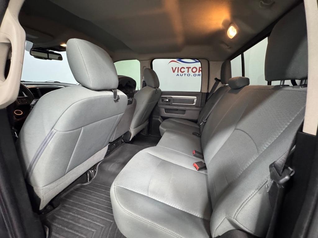 RAM 1500 SLT 4x4 Crew Cab 5'7" Box 2017