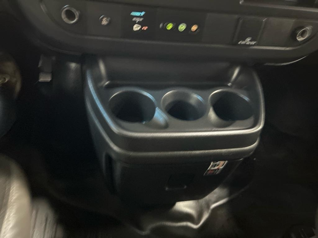 GMC Savana Cargo Van RWD 2500 135" 2020